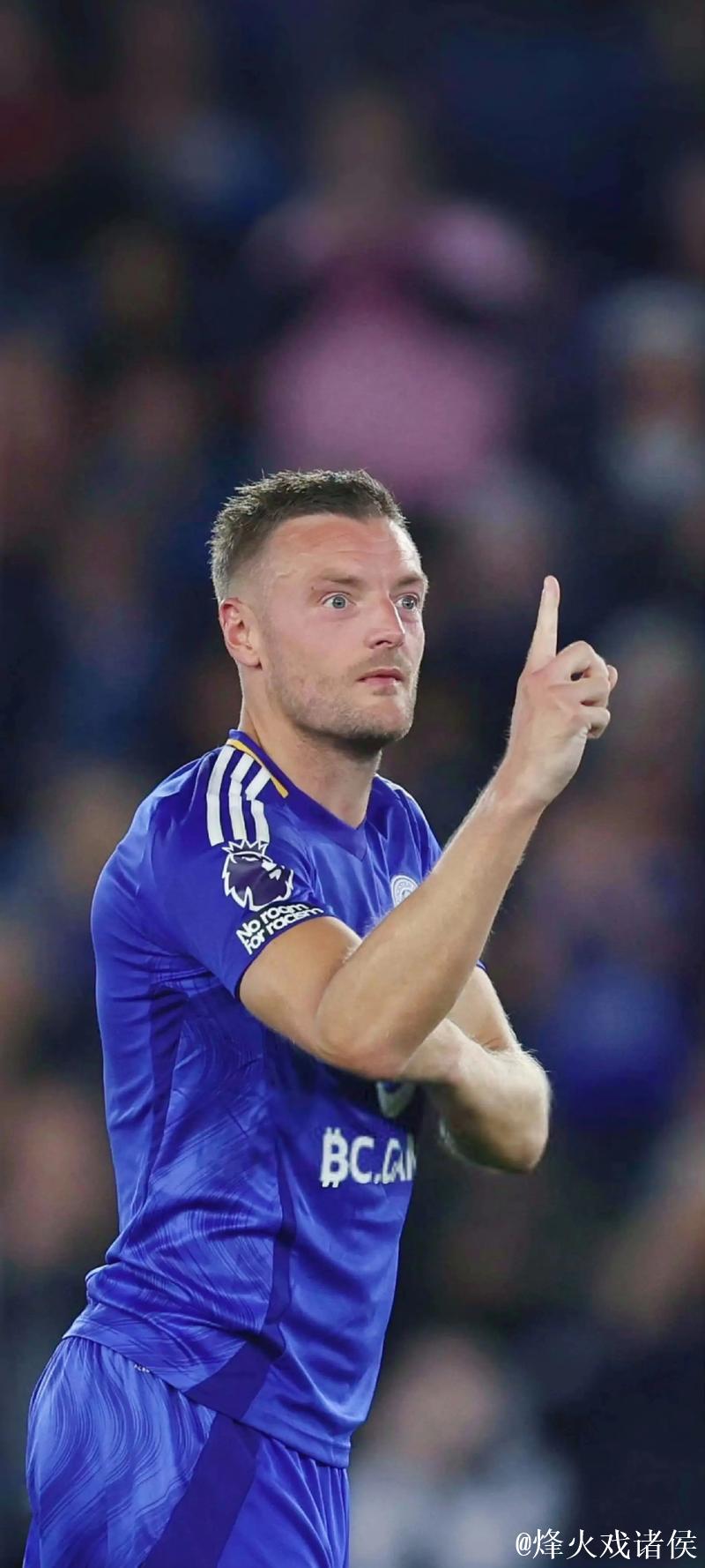 瓦尔迪38岁转战意甲，追梦之旅薪资缩减至莱斯特城的三分之一！