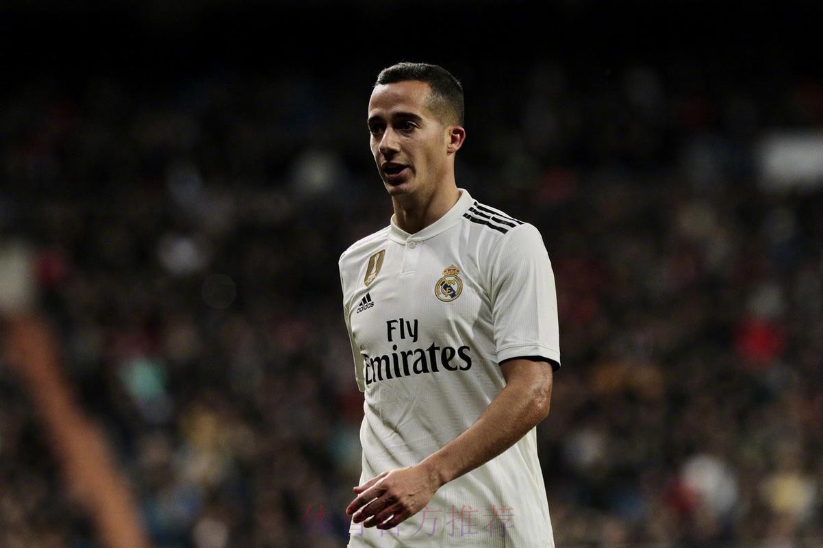 皇马官方:巴斯克斯右脚踝胫腓扭伤 恢复情况待定